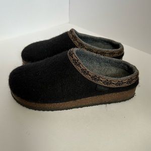 L.L.Bean Wool Slipper Clog Black, Women’s Size 10 EUC